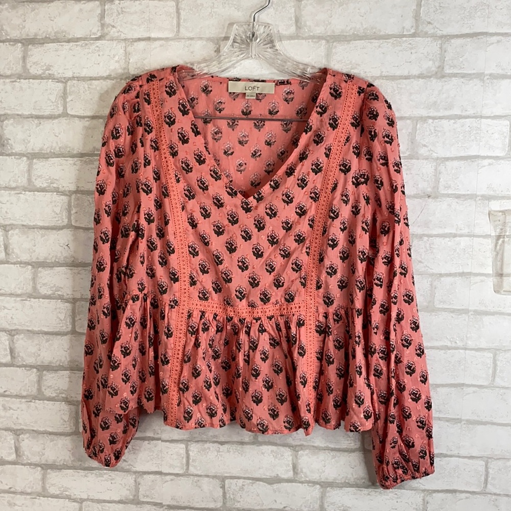 Loft floral textured long sleeve top size XS